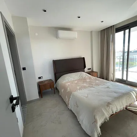 Apartment Roza - Private Pool & Garden In